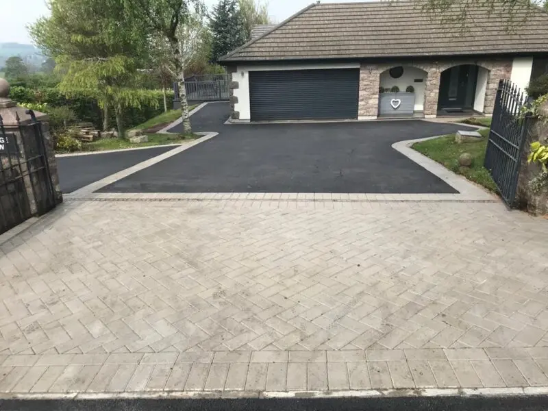 Tarmac Gallery